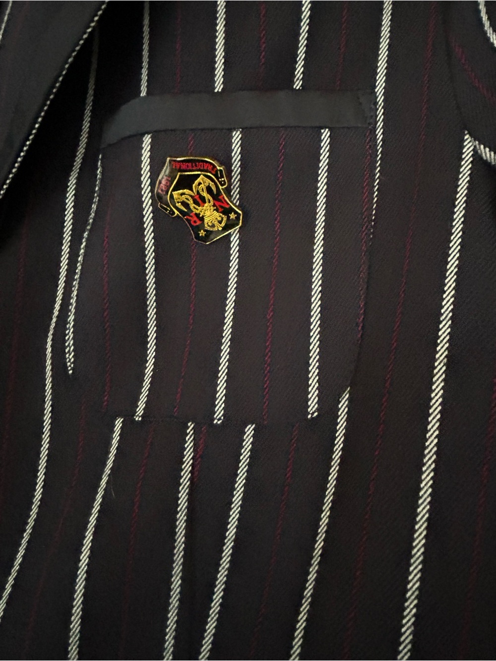 Twenty One Navy Pinstriped Women's Blazer - Classic Tailored Style Size M. - Picture 4 of 5